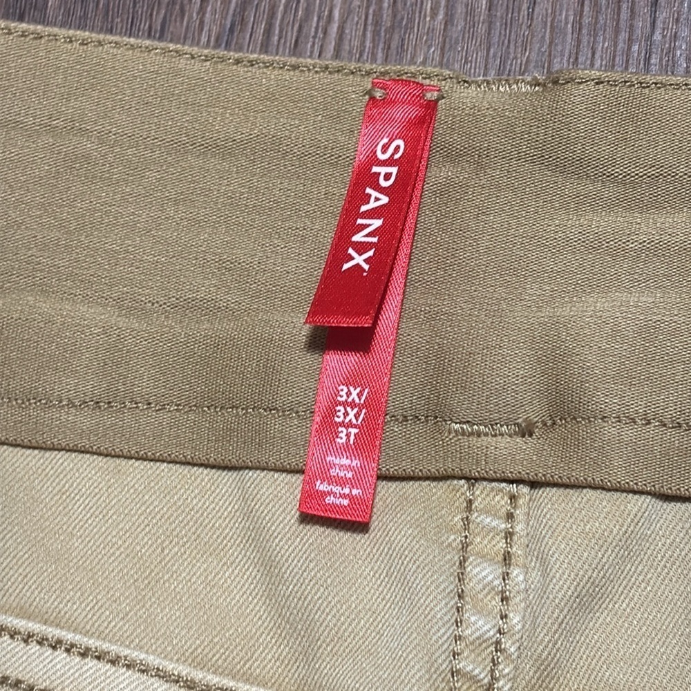 SPANX Tan Utility Shorts NWT Size 3X Pull-On Stretch Shaping Casual Shorts - Picture 4 of 7